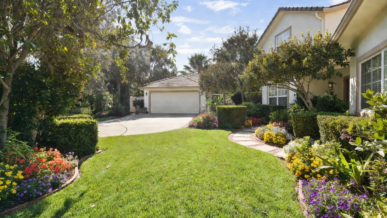 8 Landscaping Updates Real Estate Agents Always Recommend Before A House Hits The Market